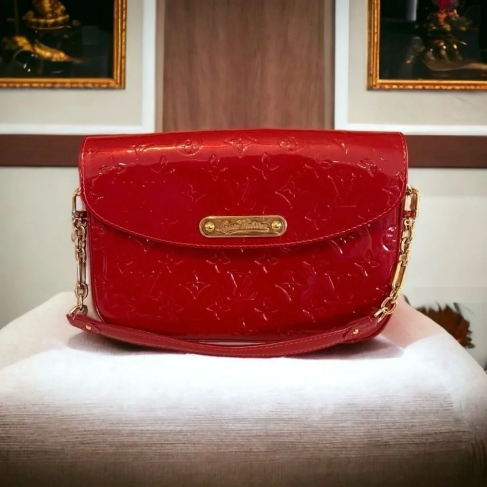 Pomme D'Amour Apple of Love Monogram Vernis Rodeo Drive Bag Louis Vuitton Red